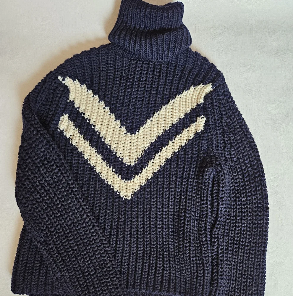 Tory Sport Merino Wool Chevron Turtleneck Sweater - Picture 2 of 8